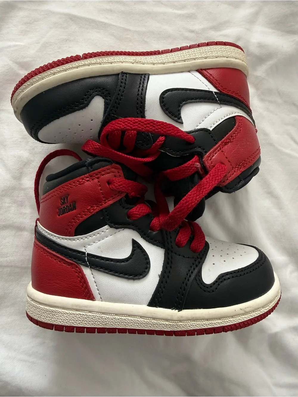 Nike Air Jordan 1 Gym Red, Black & White